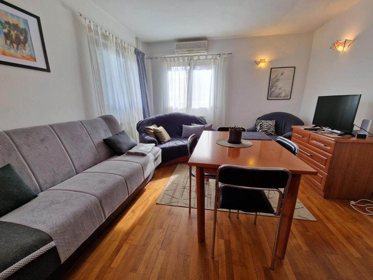 Apartments Katarina - New Renovated Rovinj Exterior photo