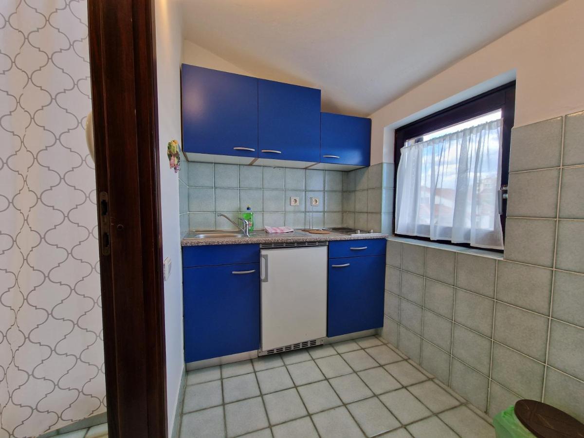 Apartments Katarina - New Renovated Rovinj Exterior photo
