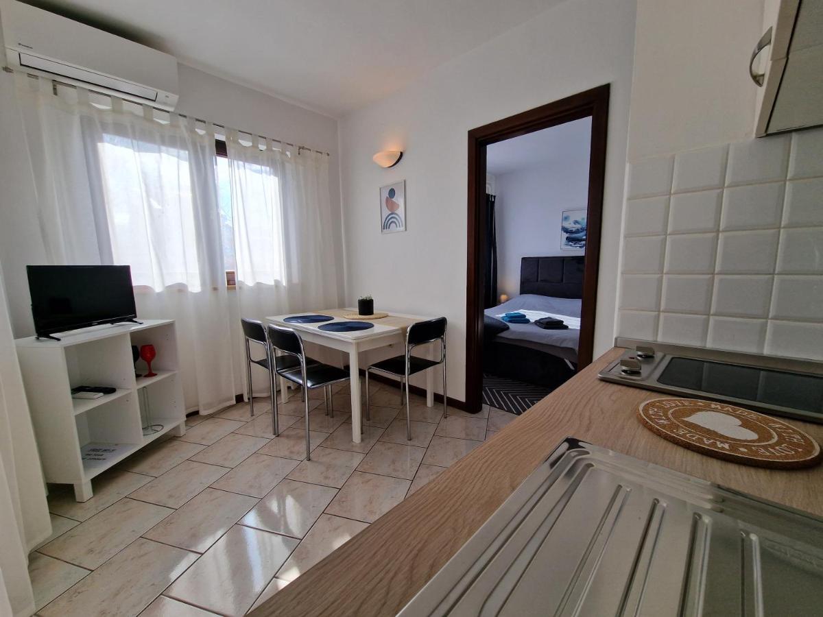 Apartments Katarina - New Renovated Rovinj Exterior photo