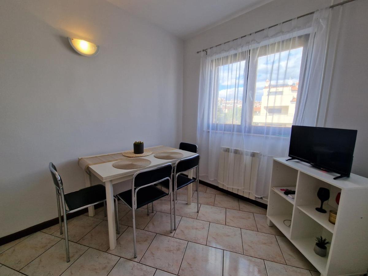 Apartments Katarina - New Renovated Rovinj Exterior photo