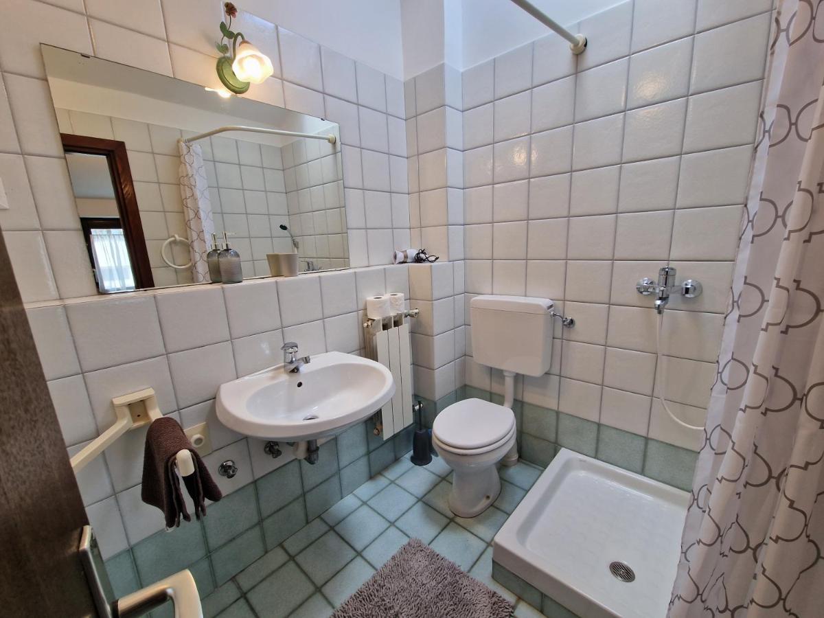 Apartments Katarina - New Renovated Rovinj Exterior photo
