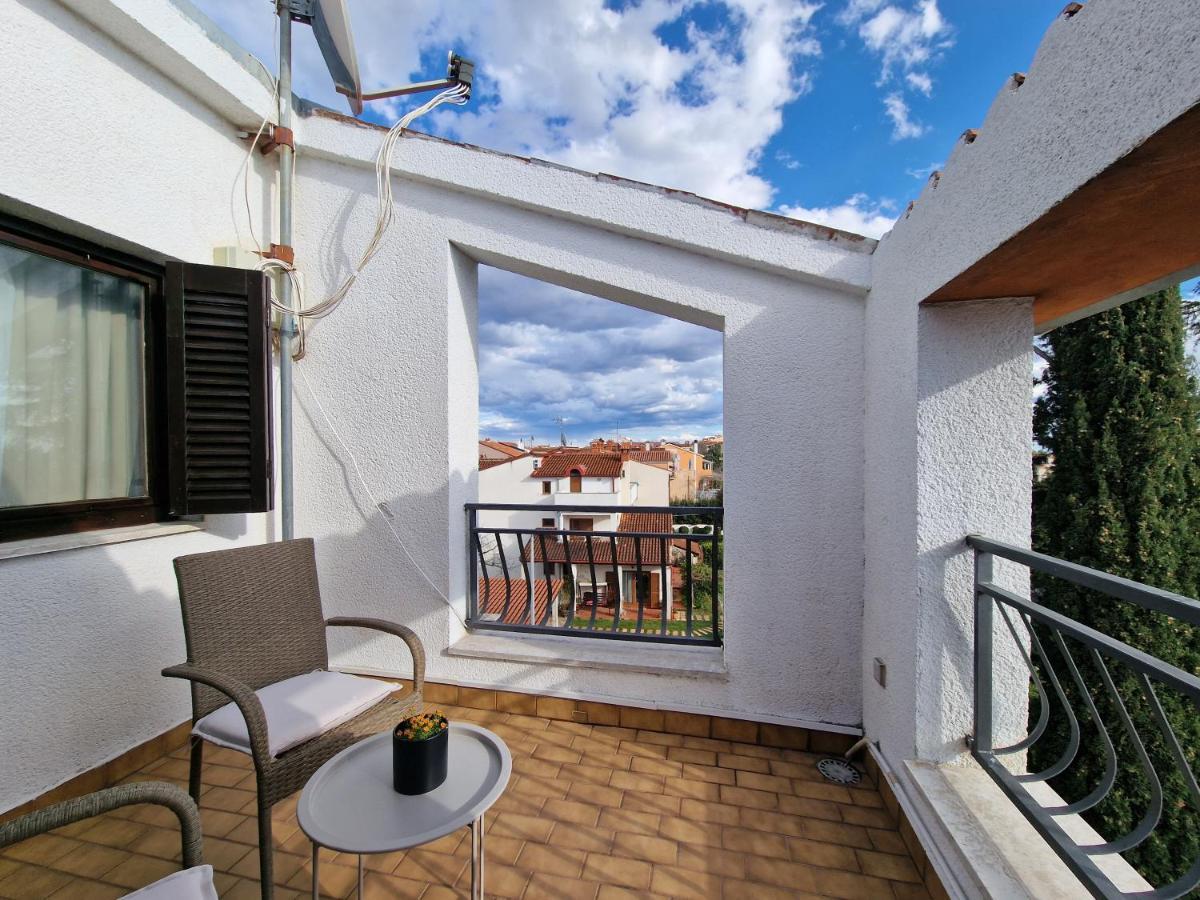 Apartments Katarina - New Renovated Rovinj Exterior photo